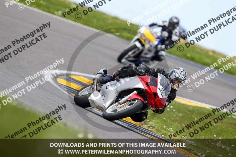 anglesey no limits trackday;anglesey photographs;anglesey trackday photographs;enduro digital images;event digital images;eventdigitalimages;no limits trackdays;peter wileman photography;racing digital images;trac mon;trackday digital images;trackday photos;ty croes